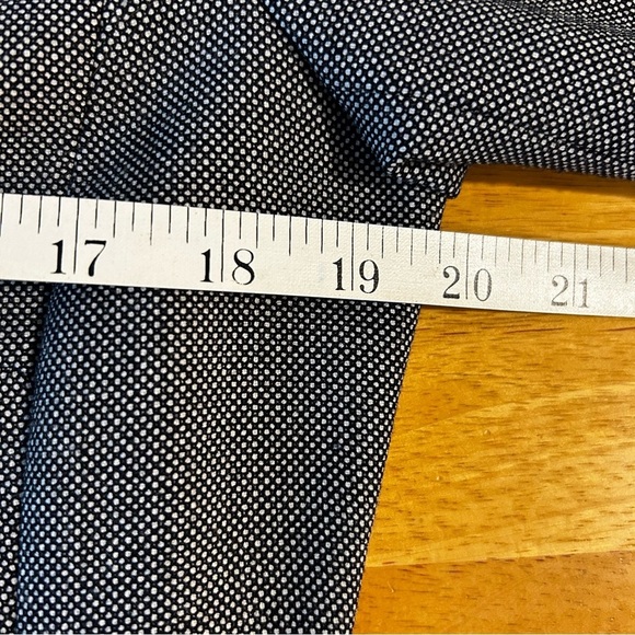 PETER NYGARD Fitted Blazer - Picture 5 of 7